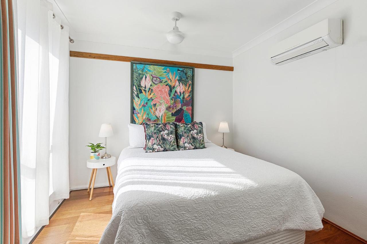 Apartamento Montipora Unit 3 - In The Heart Of Airlie, Wi-Fi And Netflix Airlie Beach Exterior foto
